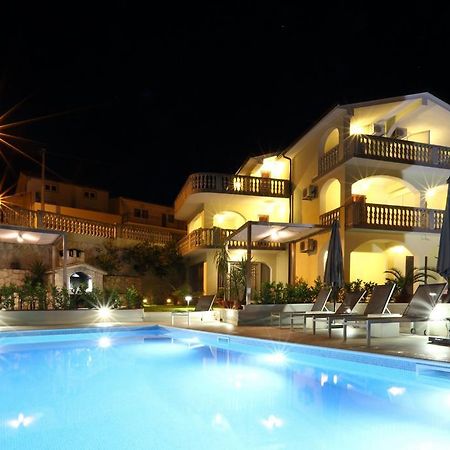 Apartments Bago Trogir Luaran gambar