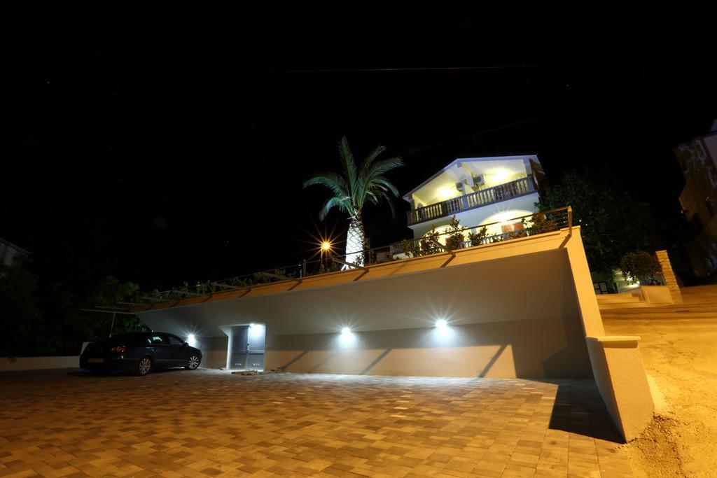Apartments Bago Trogir Luaran gambar