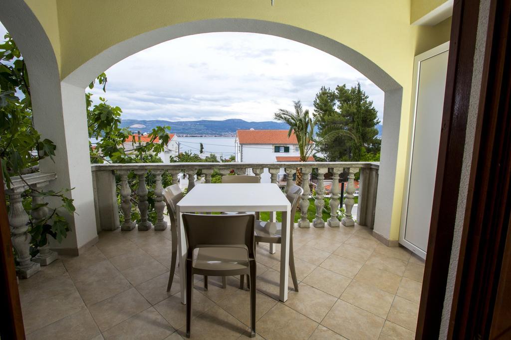 Apartments Bago Trogir Luaran gambar