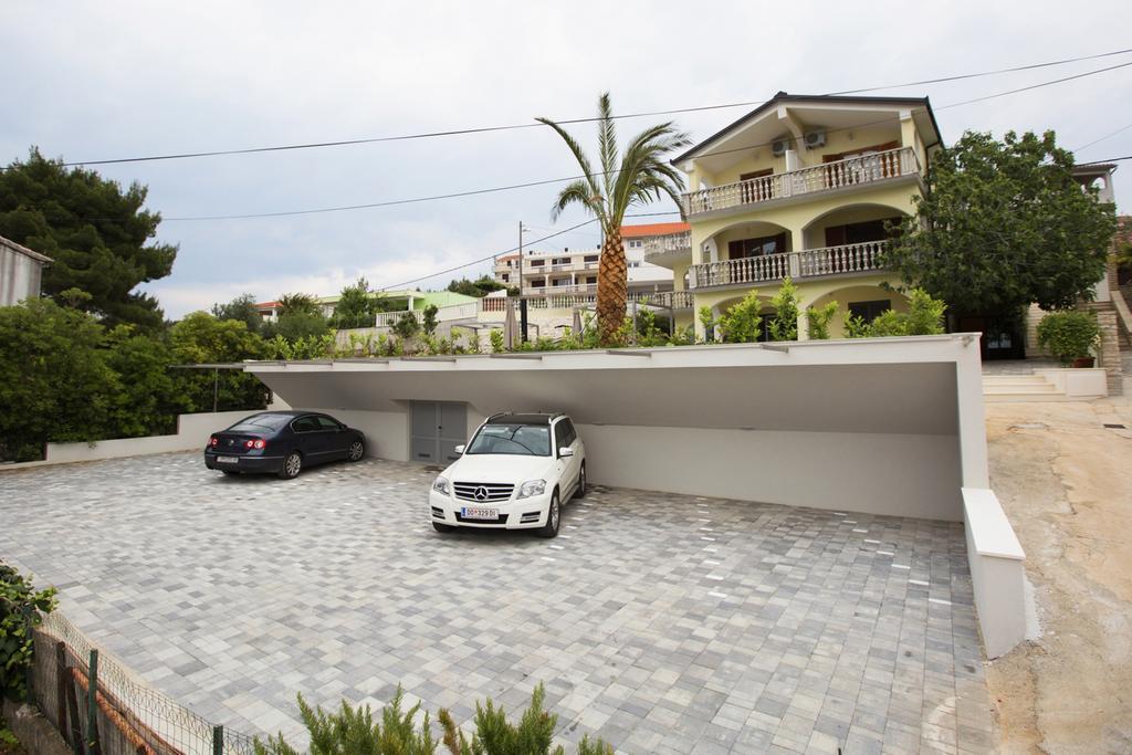 Apartments Bago Trogir Luaran gambar