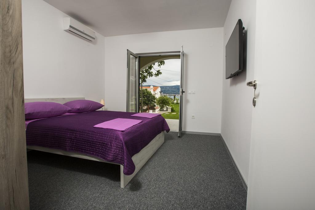 Apartments Bago Trogir Luaran gambar