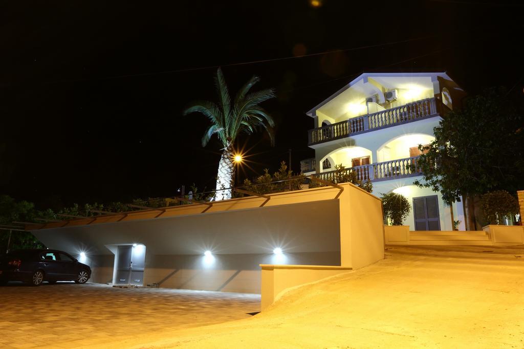 Apartments Bago Trogir Luaran gambar