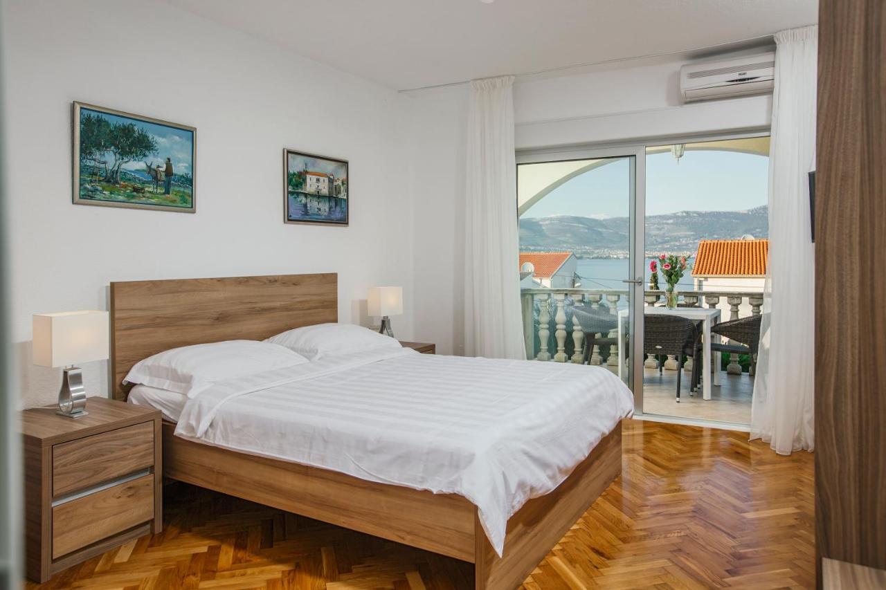 Apartments Bago Trogir Luaran gambar