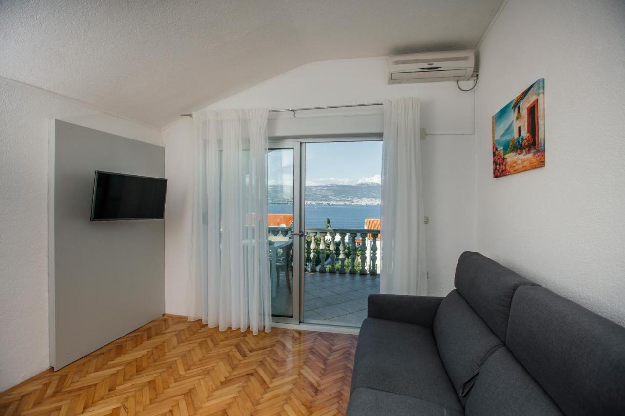 Apartments Bago Trogir Luaran gambar