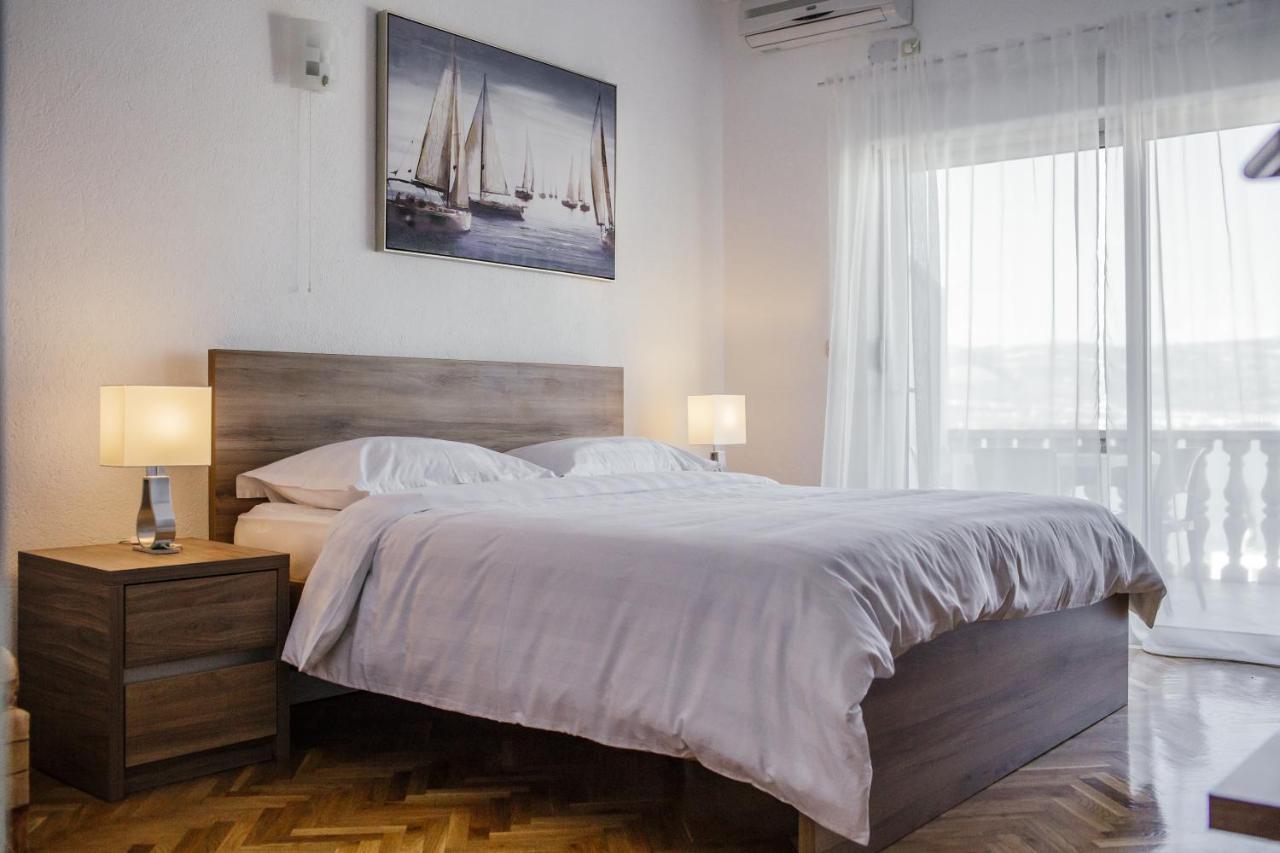 Apartments Bago Trogir Luaran gambar